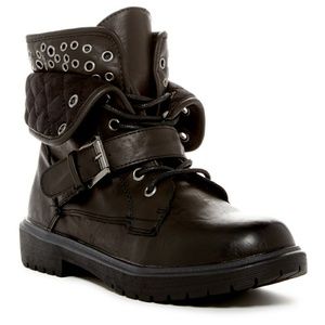 NWOB SIZE 6 Rock & Candy Black Mickie Boot
